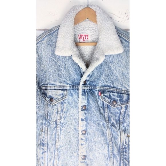 Vintage Levis denim trucker red tab acid wash jean jacket - Picture 3 of 5